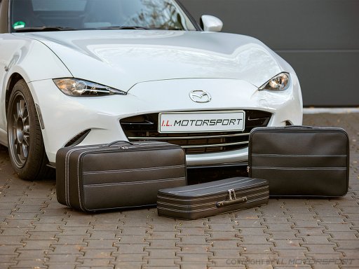 IL Motorsport 3-piece travel case set